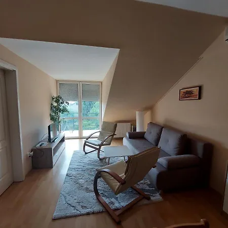 Cserke Napfény