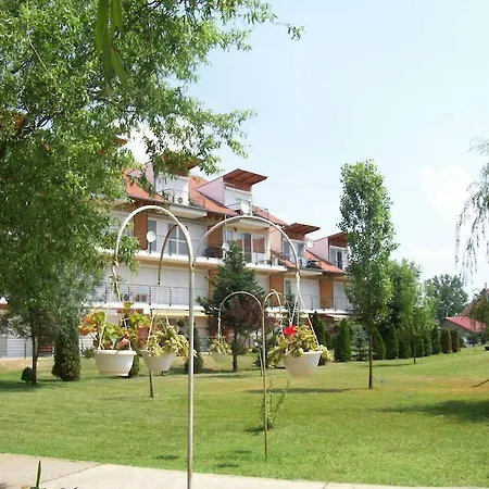 Cserke Napfény Apartman Cserkeszőlő